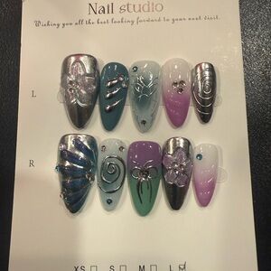 Elegant Multicolor Nail Art Set